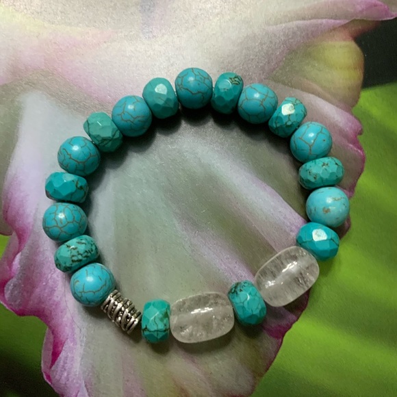Turquoise Gemstone Beads & Quartz Stretch Bracelet - Handcrafted - Picture 2 of 9